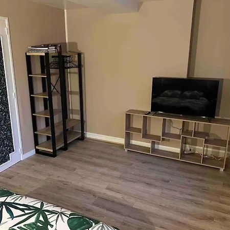 T3 Duplex Centre *