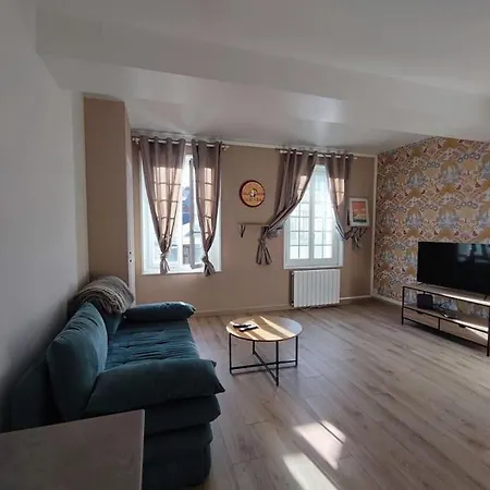 T3 Duplex Centre Apartment